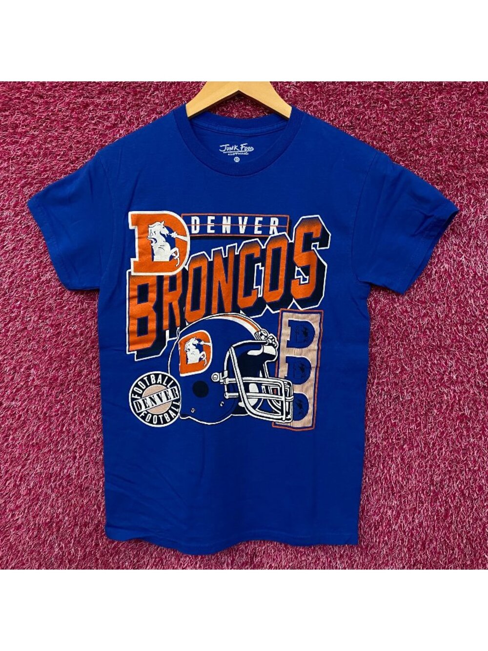 Junk Food Clothing Denver Broncos Checkdown Flea Market T-shirt XS